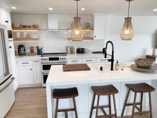 Oceanfront Penthouse On Sand - Epic Views/Sunsets! - Huntington Beach - 8