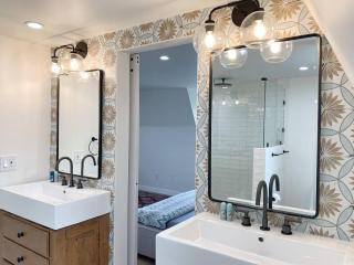 Oceanfront Penthouse On Sand - Epic Views/Sunsets! - Huntington Beach - 2