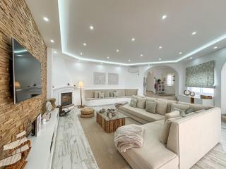 Luxury Villa Heated Pool, walk to São Rafael Beach, Albufeira - Albufeira - 2