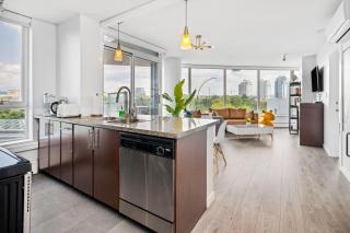 GardenView Modern Condo with Parking, Gym, Pool, AC - 6
