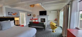 The Hotel at Cape Ann Marina - Gloucester - 2
