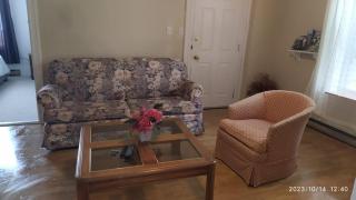 Cozy downtown two bedrooms free parking - Kingston - 9