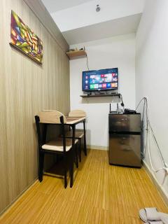 Taguig 1 bedroom with balcony Plus Netflix Near Bgc and Airport - Manila - 3