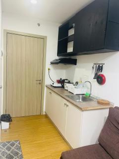 Taguig 1 bedroom with balcony Plus Netflix Near Bgc and Airport - Manila - 6