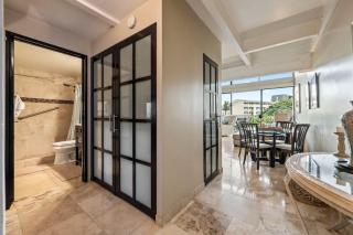 Kihei Alii Kai A404- Top Floor, remodeled, oceanview & steps from beach - Kihei - 1