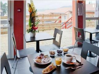 Hôtel Cantal Cottages - Saint-Georges - 7