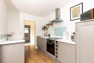 Peaceful Cottage by the Sea - Norwich - 5