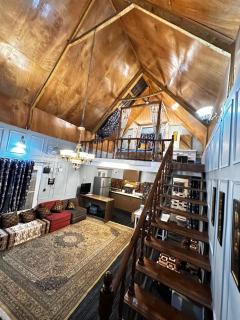 The Forest Way Loft by YEMBERZAL - Srinagar - 9