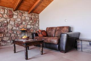 Petronas Land House 2 - Archangelos - 6