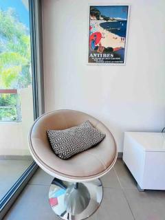 Le White Pearl : Apt 4 Prs, Parking, Clim - Antibes - 9