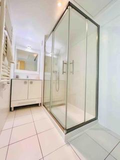 Le White Pearl : Apt 4 Prs, Parking, Clim - Antibes - 6