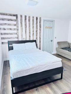 Self-contained Annex for short stay - Bushey - 2