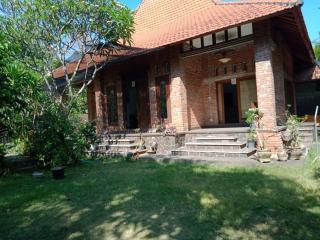 Oemah Bajangan to the Beach - Julah - 0