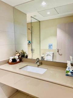 Yas Island 1BR balcony Apt near Sea World,Etihad Arena - Abu Dhabi - 1