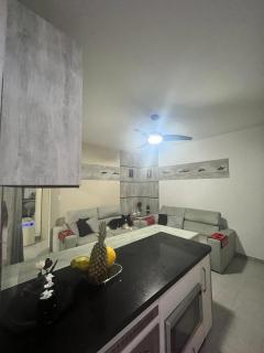 Apartamento Condomínio Wembley Tênis de frente à praia - 2