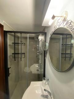 Alexandros Guesthouse - 2
