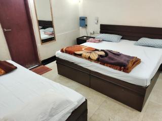 Avadh vihara Beds & Breakfast - 9