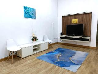 YK Homestay - Kulai - 0