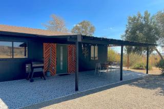 Black Moon Ranch - Flamingo Heights - 5