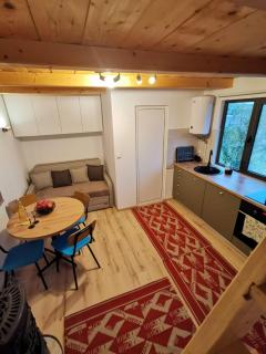 Stefana's Tiny House Nature Retreat - - 3