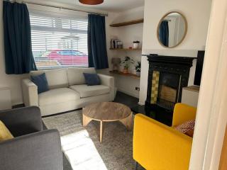 Revamped Holywood town centre house - Holywood - 7