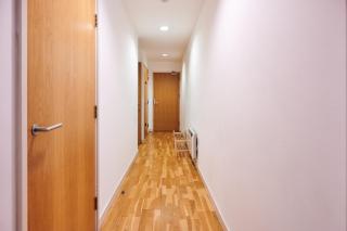 Bright 2 bedroom flat in Old Street with balcony - London - 8