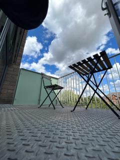 One Bedroom Apartment Barking - Barking - 1