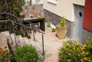 Apartmán 2+kk, 50 m2 v klidné lokalitě. 10 min od centra Prahy. - Prague - 9