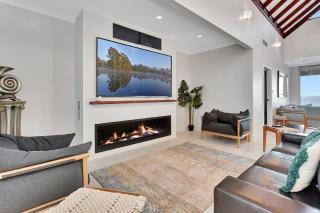 Royal Retreat Peaceful Lakefront - Lake Munmorah - 7