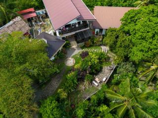 Weyh's Studio #1 by the ocean 100Mbps - 4