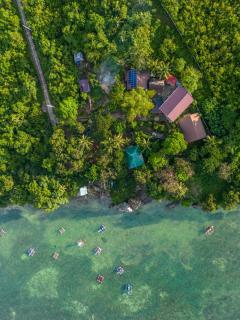 Weyh's Studio #1 by the ocean 100Mbps - Panglao - 3