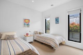 Spring Central 29 - Torquay - 2