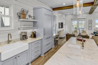 'More Grayter' LAKE Views Walk To Beach Gorgeous 5 BR Grayton Beach home Neighborhood pool home - Santa Rosa Beach - 1