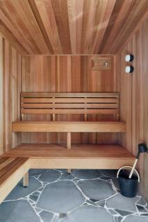 Months and Seasons Design-led Country House - Daylesford - 7