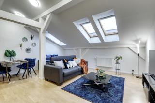 Spacious Old Town LOFT for 6 - Bratislava - 0