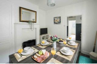 Pleasant 4 bed house with x6 beds in heart of Croydon !! - Photo ID Required - Croydon - 8