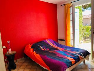 Beautiful house garden-floor with sea view & 10 min walk - Vallauris - 1
