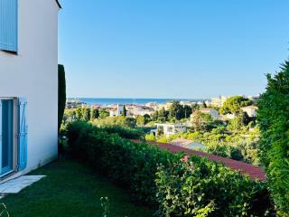Beautiful house garden-floor with sea view & 10 min walk - Vallauris - 7
