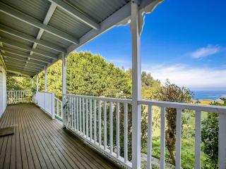 Ocean-view Hilltop Retreat - 2