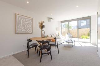 Inner City Luxury With Free Parking - Christchurch - 5