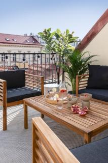 TurnKey I Republic Square Apartments - Praga - 9