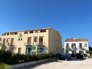 Marina di Petrolo Apartments - 1