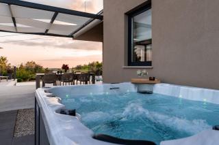 Modern villa Venta with jacuzzi and pool in Buje - Krasica - 7