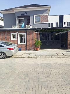 eTraver (Excel lounge And Hotel) - 0