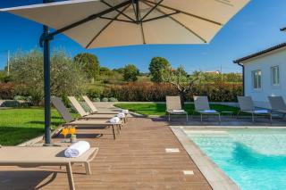 Modern villa Grgo with pool and jacuzzi in Tinjan - Tinjan - 8