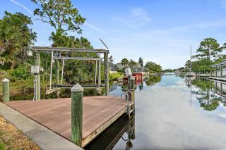 Canal Waterfront Home with Private Pool - Palm Coast - 7