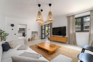 Modern villa Molindrio with pool in Porec - Poreč - 5