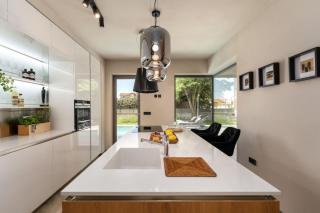 Luxury Villa Lipa Tree with pool in Novigrad - Novigrad - 4