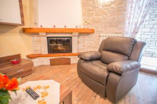 Rustic villa Casa Mendula with grill in Tinjan - Srbinjak - 2