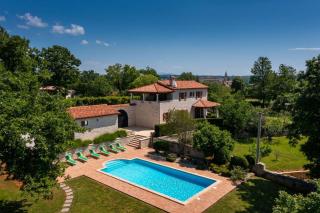 Rustic villa Catarina with pool in Tinjan - Kringa - 0
